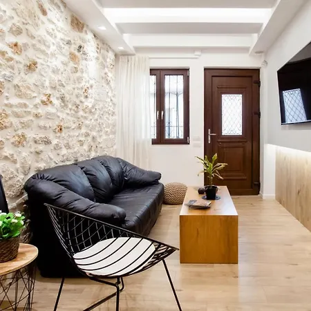 Villa 19th Century Luxury Maisonette In The Center Heraclión