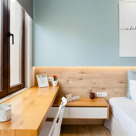 19th Century Luxury Maisonette In The Center *